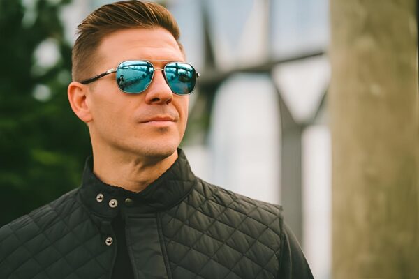 Revo Harrison Okulary przeciwsłoneczne z polaryzacją i niebieskie szkła - obrazek 3