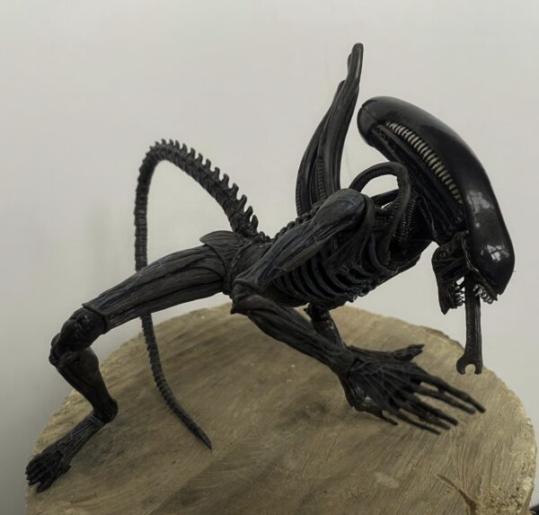 Figurka Xenomorpha z filmu „Obcy” 18 cm, kolekcjonerska figurka akcji - obrazek 8