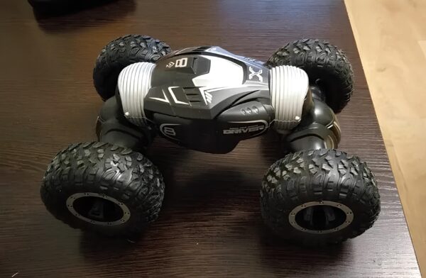 Samochód sterowany gestami Twist Desert terenowy model RC z funkcją obracania nadwozia - obrazek 8
