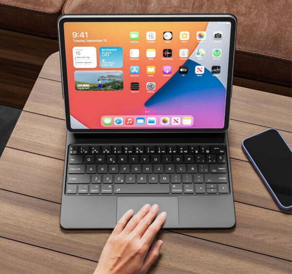 Etui z klawiaturą Earto do iPad Pro 12.9 (M2, 2024), 7 RGB, magnetyczne, QWERTY - obrazek 5