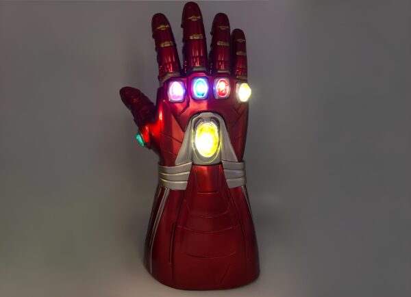 Świecąca rękawica Iron Mana z filmu Avengers: Koniec gry 36 cm - obrazek 2