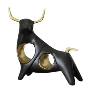 Czarna figurka byka RESTEQ do dekoracji wnętrz 205x75x210 mm