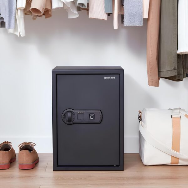 Uszkodzony Elektroniczny sejf biometryczny Amazon Basics 50L czarny - obrazek 7