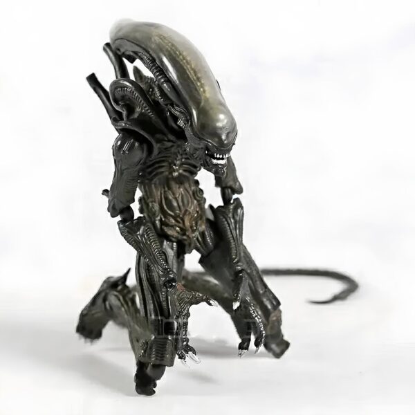 Figurka Xenomorpha z filmu Obcy 16 cm realistyczna figurka kolekcjonerska dla fanów sagi Alien - obrazek 4