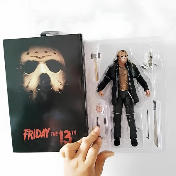 Figurka Jason Voorhees Piątek 13-go 18 cm kolekcjonerska figurka kultowego bohatera horrorów - obrazek 3