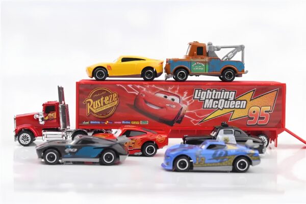 Zestaw z bajki Auta zabawki z kreskówki Auta miniaturowe pojazdy z postaciami z filmu Cars - obrazek 3