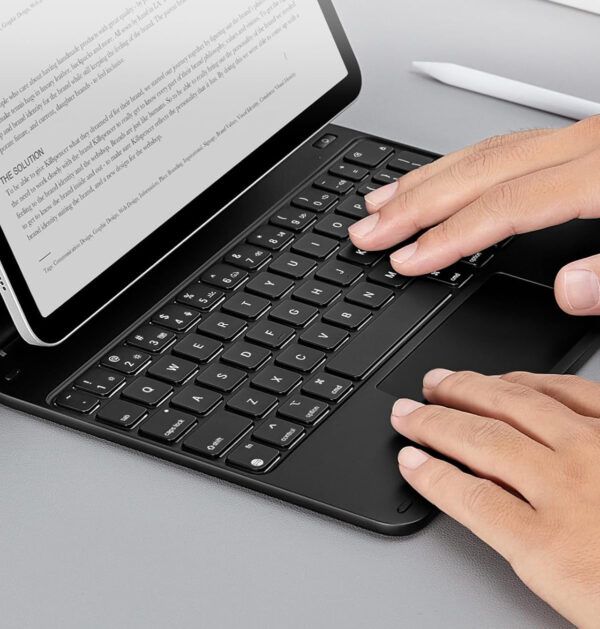 Czarne etui ESR 6B012A do iPada Air 11" (M2, 2024) z klawiaturą QWERTZ, powystawowy - obrazek 5