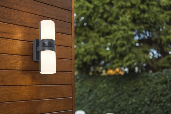 Zewnętrzna lampa LED z czujnikiem ruchu 12m/180° energooszczędna lampa SEBSON elewacyjna z sensorem - obrazek 4