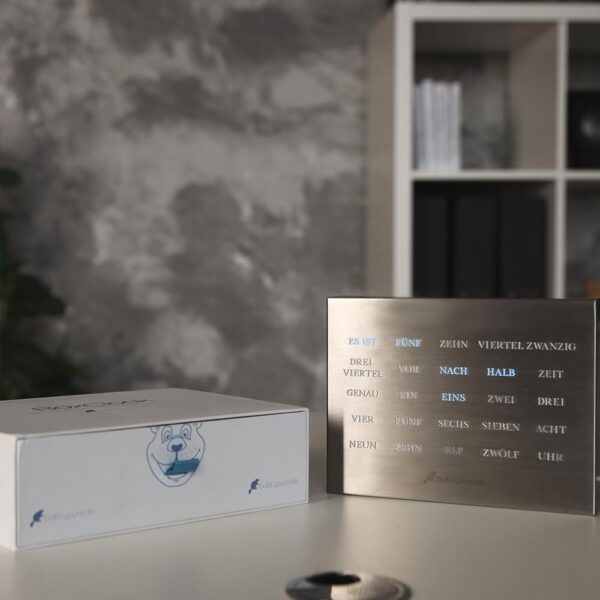 Elegancki Zegar LED do Biura build-yours BoxClock w języku niemieckim, szczotkowana stal Powystawowy - obrazek 2