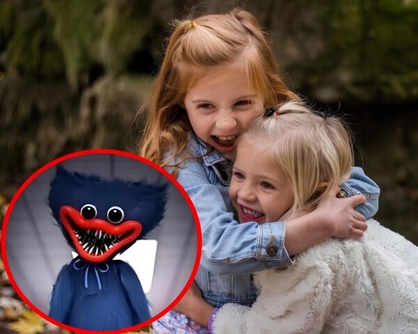 Pluszowa przytulanka Huggy Wuggy 40 cm Hagi Wagi miękka zabawka dla dzieci z gry Poppy Playtime - obrazek 4