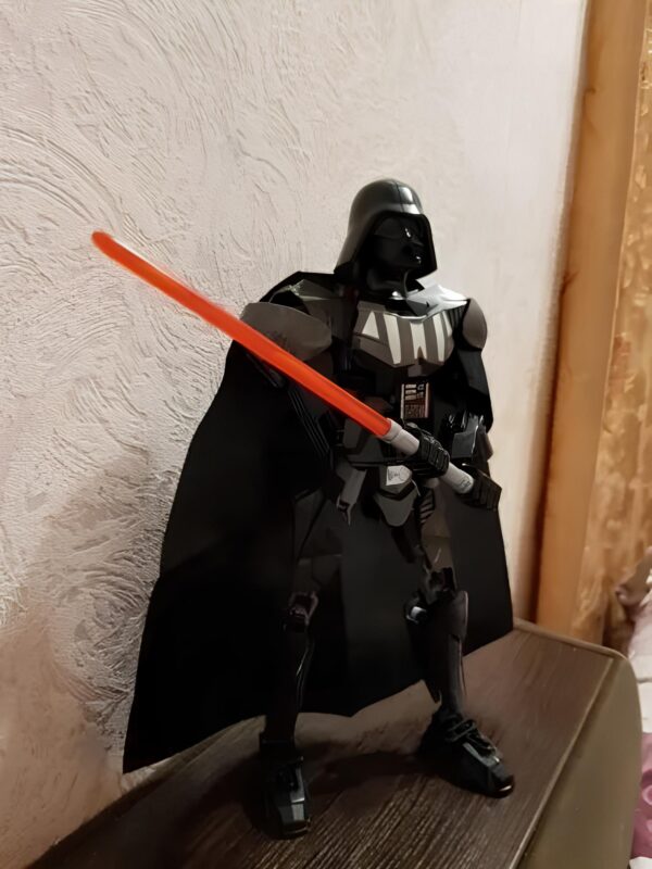 Zestaw DIY figurka Darth Vader Star Wars 30 cm do samodzielnego montażu postać z Gwiezdnych Wojen kolekcjonerski model - obrazek 3