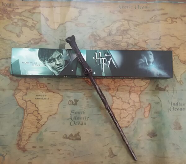 Różdżka magiczna z filmu Harry Potter 35cm 1:1 W pudełku prezentowym - obrazek 4